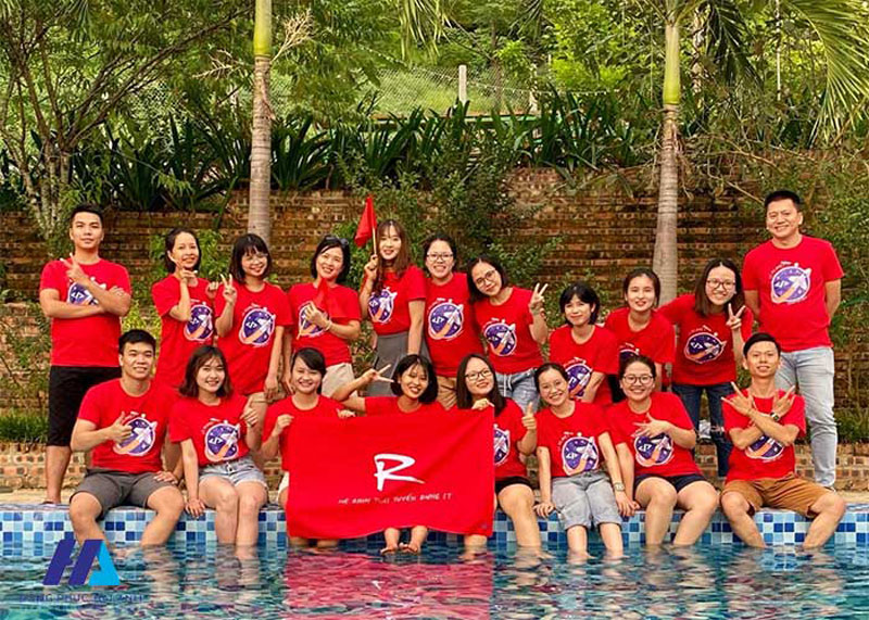 Đồng phục áo thun màu đỏ Reco