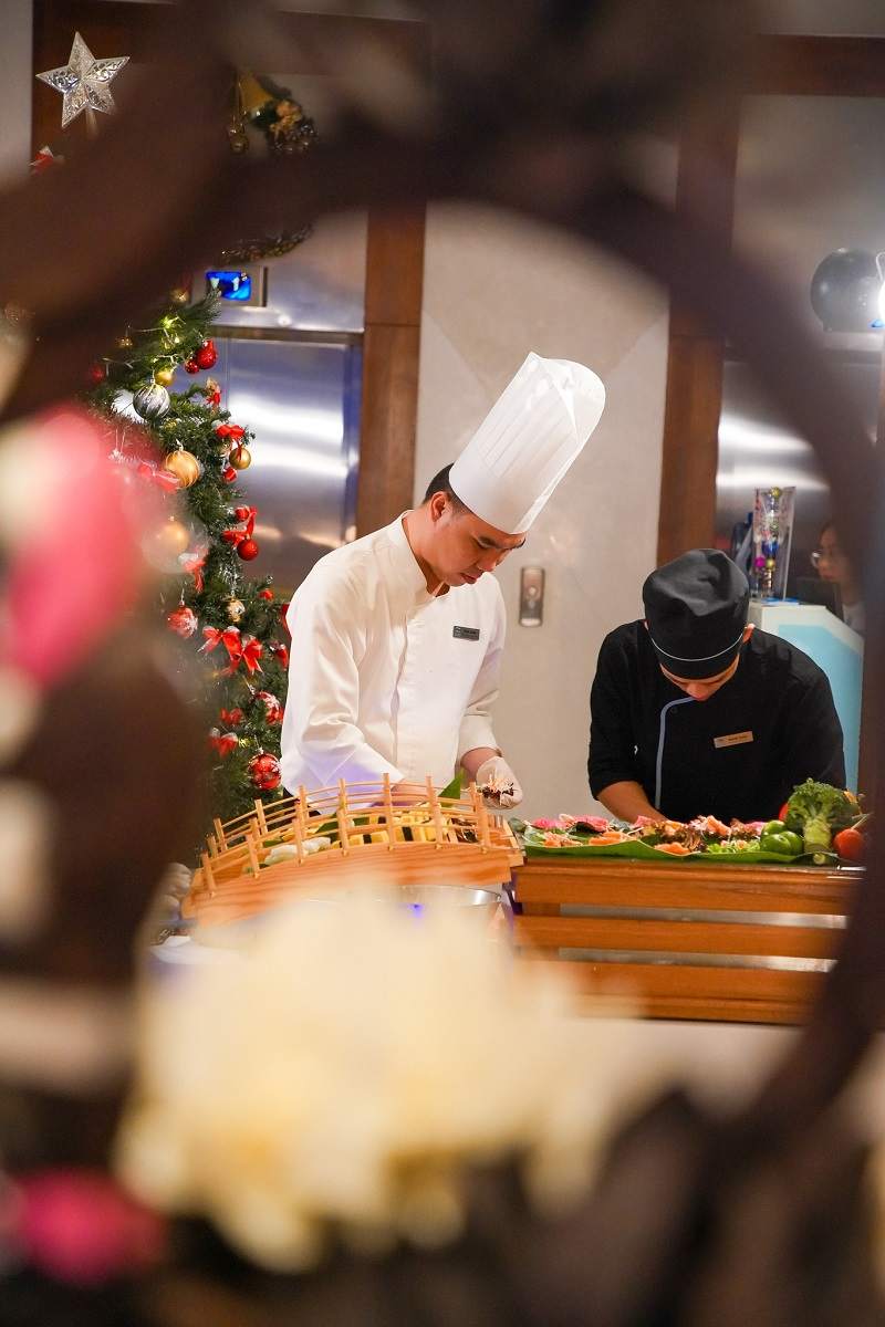 Áo bếp đồng phục khách sạn A La Carte Da Nang Beach