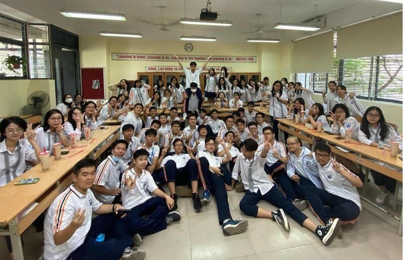 Đồng phục thể dục trường Amsterdam