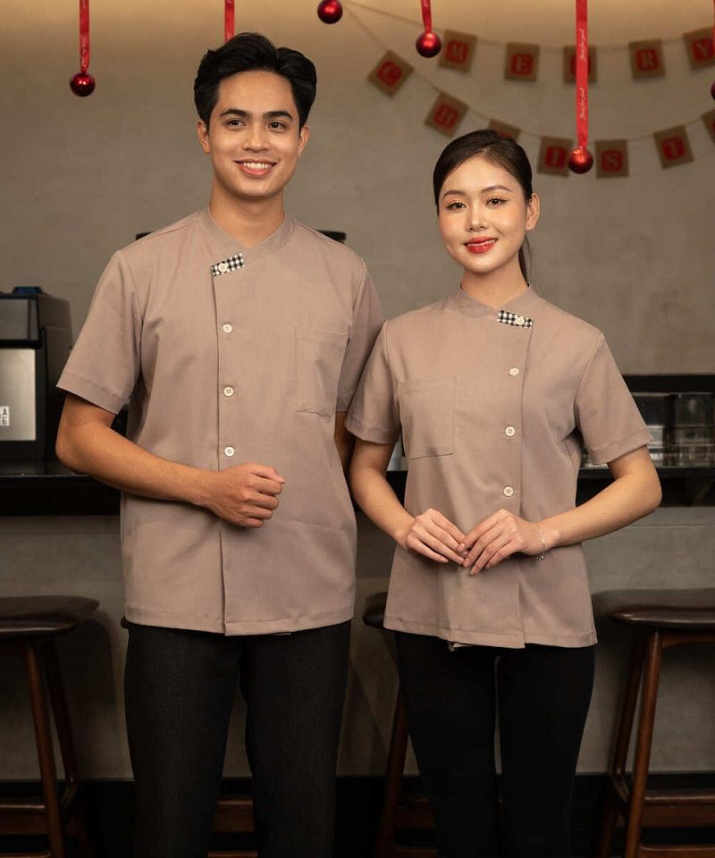 Xưởng may Hồng Đông chuyên sản xuất đồng phục nhà hàng chất lượng