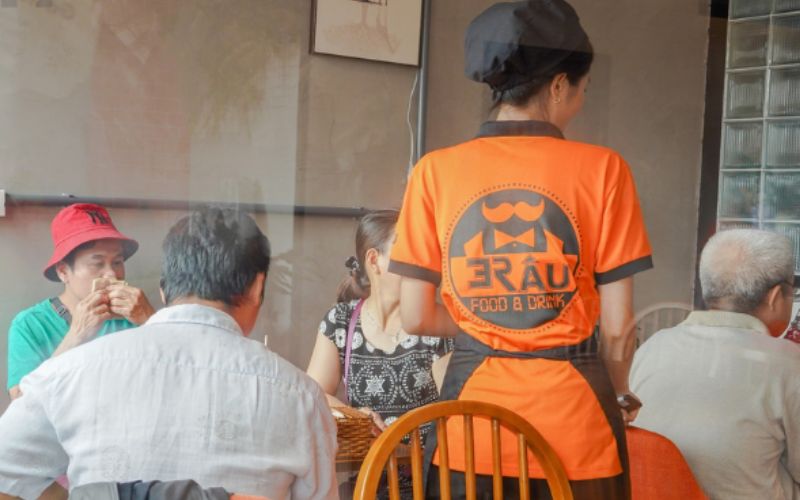 May Đồng Phục Quán Gà Rán Đẹp | Báo Giá 2026 | Giao Nhanh