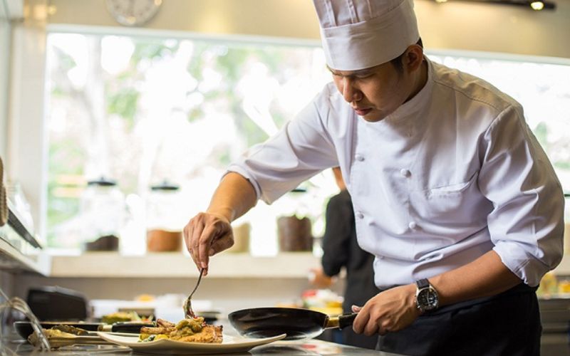 Quy trình đặt đồng phục bếp may sẵn ở TPHCM tại Handy Uni