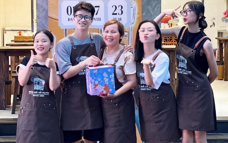 May Đồng Phục Quán Bún Bò Huế Trọn Bộ | Bảng Giá 2026