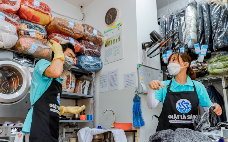 Yêu cầu gửi mẫu vải thật trước khi chốt màu