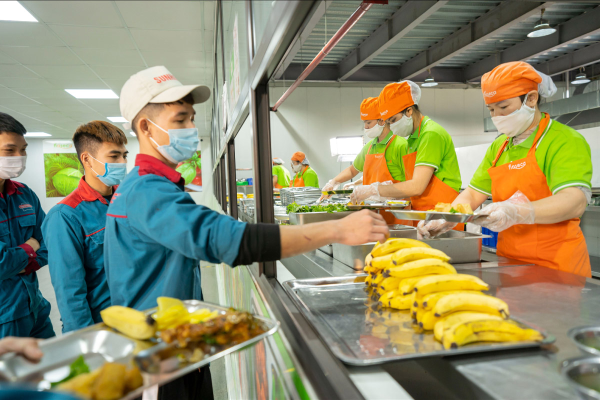 May Đồng Phục Bếp Ăn Công Nghiệp Bền, Đẹp | Báo Giá 2026