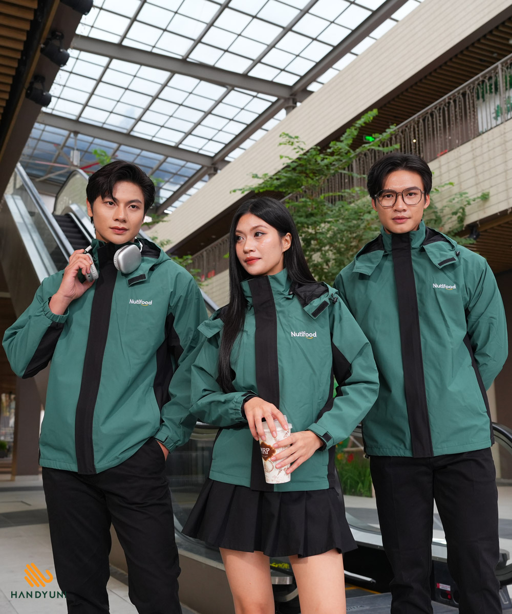 Áo Khoác Gió Đồng Phục Công Ty Nutifood | Vải Dù Chống Thấm, Giữ Ấm Tốt
