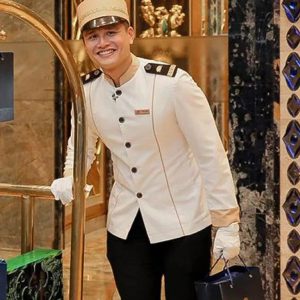 Đồng phục Bellman màu trắng phối vàng đen