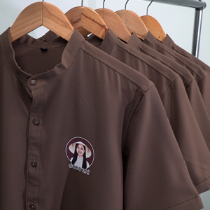 Áo bà ba đồng phục nhà hàng Việt Nam