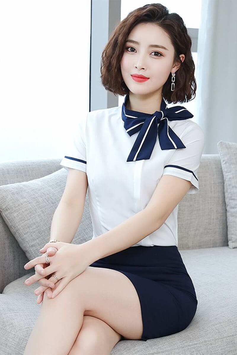 Đồng phục quản lý khách sạn mẫu 04