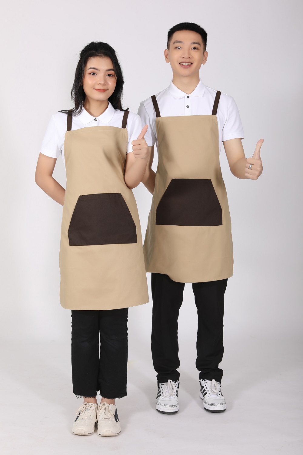 Tạp dề đồng phục salon tóc mẫu 04