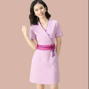 Đồng phục spa màu tím hiện đại