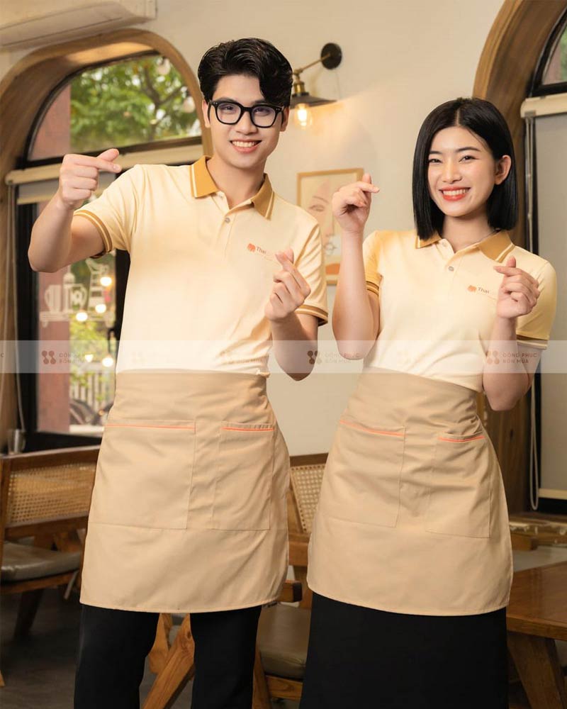Đồng phục tạp dề dáng ngắn màu vàng nhạt nhà hàng Thái Lan