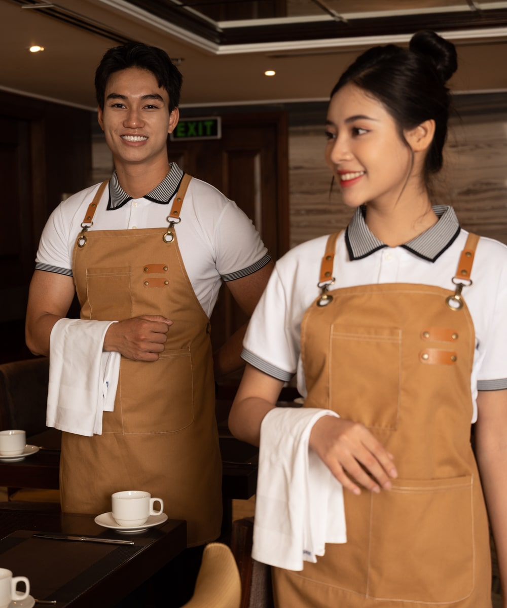 Tạp dề cà phê màu be bắt mắt, ấn tượng, form Loose Fit, vải kaki  [BÁN CHẠY]